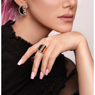 انگشتر پیرامید طرح اونیکس